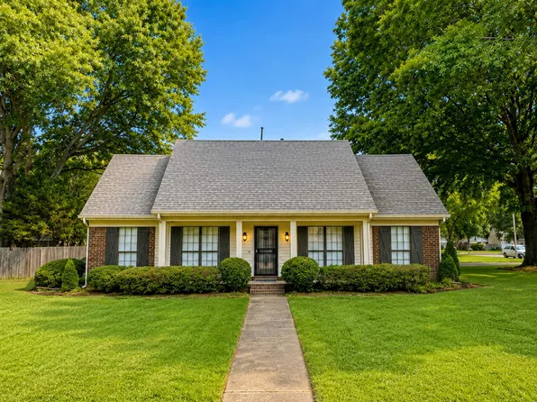 245 E White Rd, Collierville, TN 38017