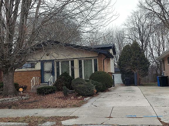 2nd image of 1218 E 85th St