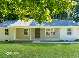 6336 Bandy Dr, Charlotte, NC 28215