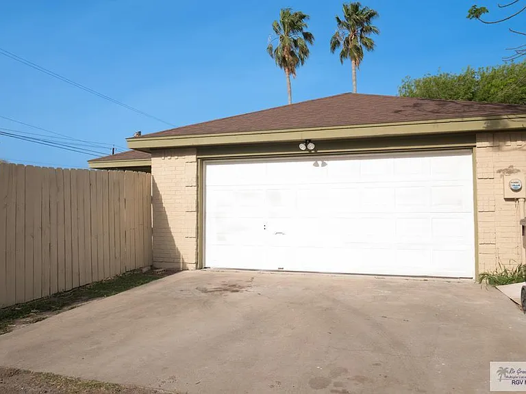23919 Ellie Ln — Photo 8