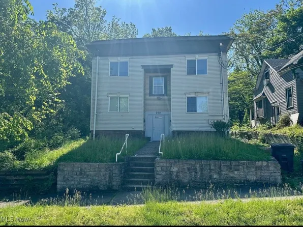 740 Fern St APT 3, Akron, OH 44307