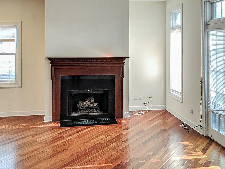 3114 1/2 N Racine Ave #3N — Photo 8