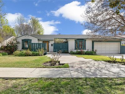 13208 Bloomfield St, Sherman Oaks, CA, 91423