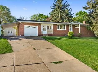 253 Ewings Mill Rd, Coraopolis, PA 15108