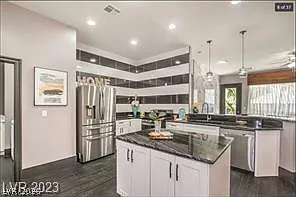 10753 Arundel Ave — Photo 6