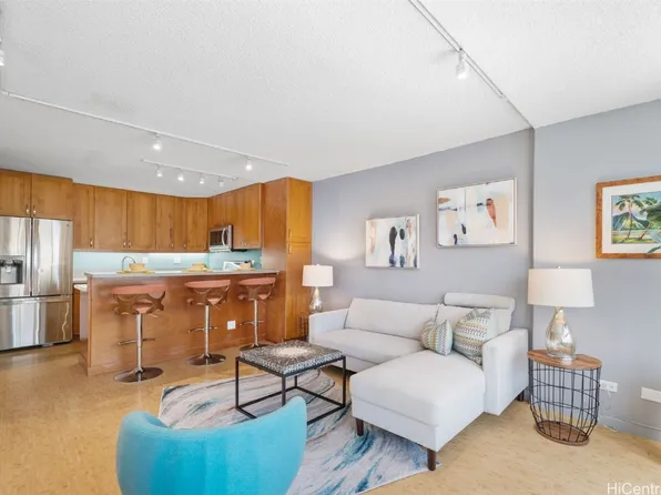 1621 Dole St APT 503, Honolulu, HI 96822