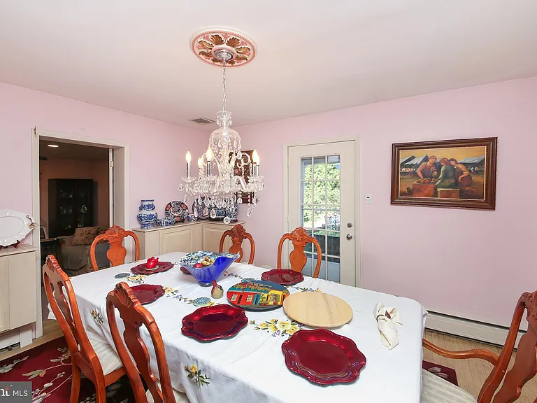 1806 Jody Rd — Photo 8