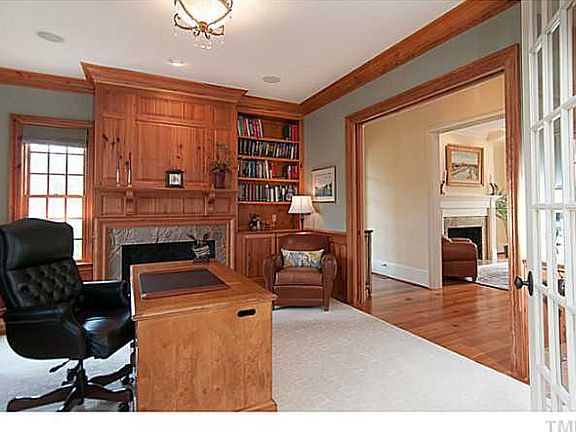 4th image of 3202 Trail Wood Dr