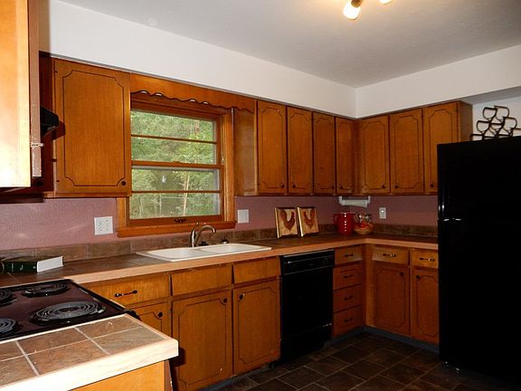 4th image of 1122 Downey Dr