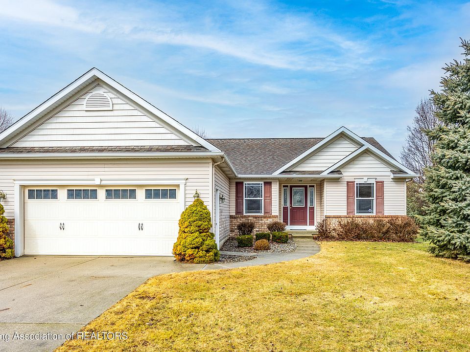 1st image of 992 Pennine Ridge Way