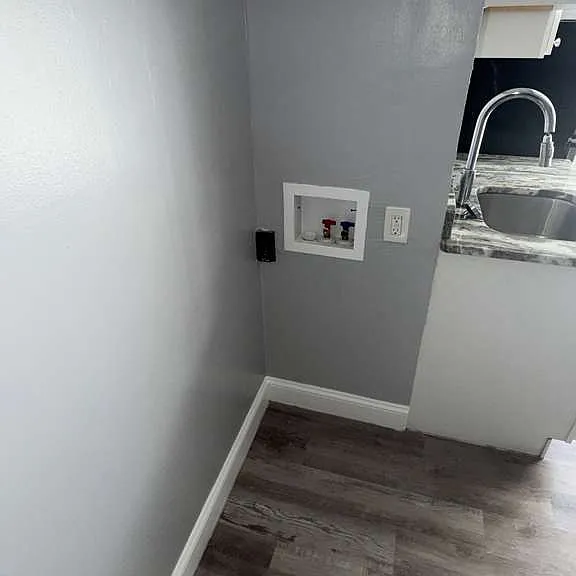 460 Main St #11A — Photo 4