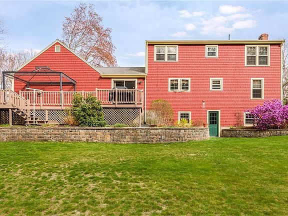 5th image of 21 Aurora Dr