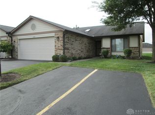 200 Wren Wood Ct, Englewood, OH