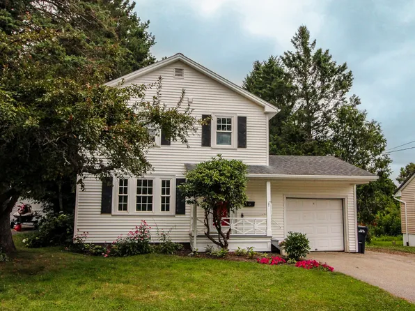 223 Lincoln Street, Bangor, ME 04401