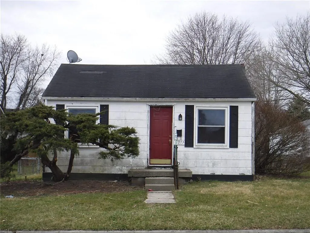 2013 S L St photo 1