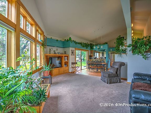 5th image of 102 Manor Dr