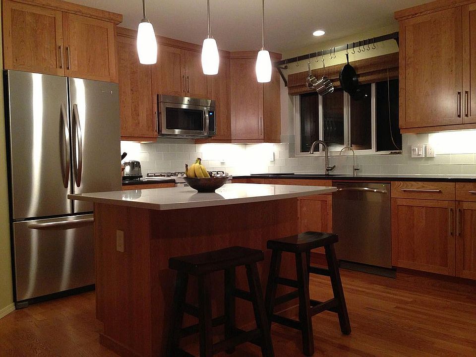 2nd image of 2738 44th Ave SW