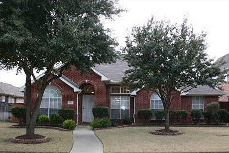 1st image of 5917 Sandhill Cir