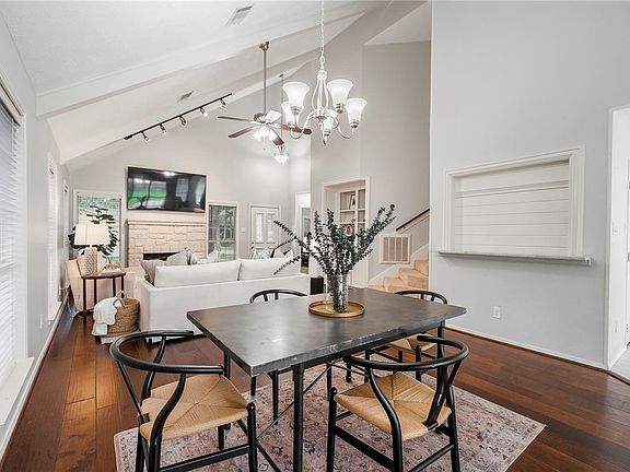 5th image of 9203 Shadowcrest Dr