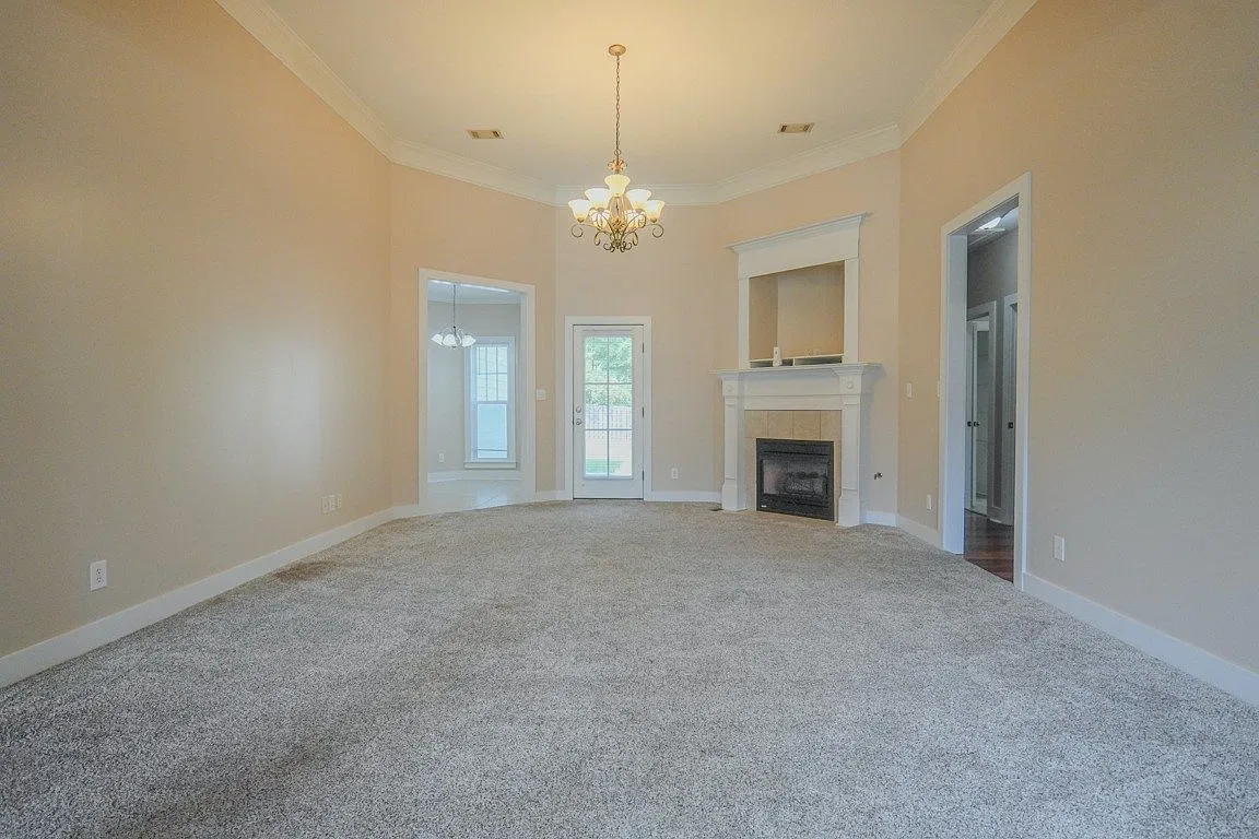 Riverwood Plantation house in top rated Greenbrier School district. — Photo 3