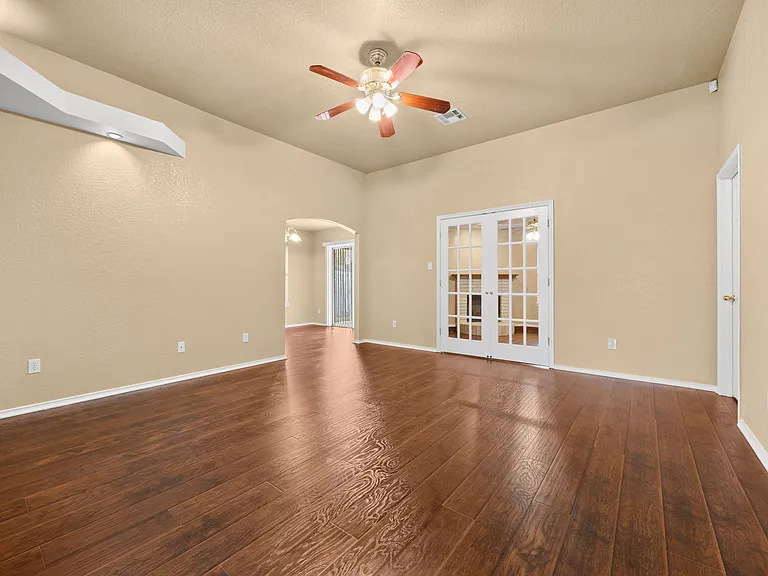3607 Solomon Dr — Photo 5