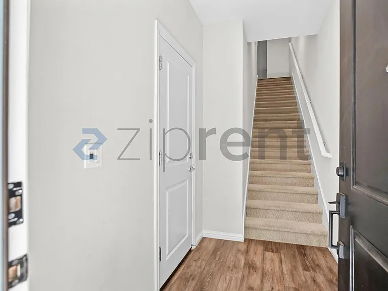 721 Fruit Ranch Loop — Photo 4