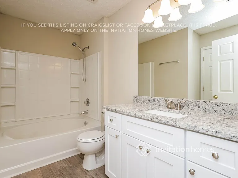 6658 Point Of Woods Dr — Photo 17