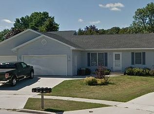 4545-4547 Andrea Ct, Manitowoc, WI 54220