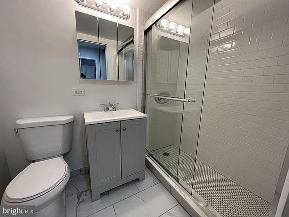 3rd image of 604 S Washington Sq APT 1701