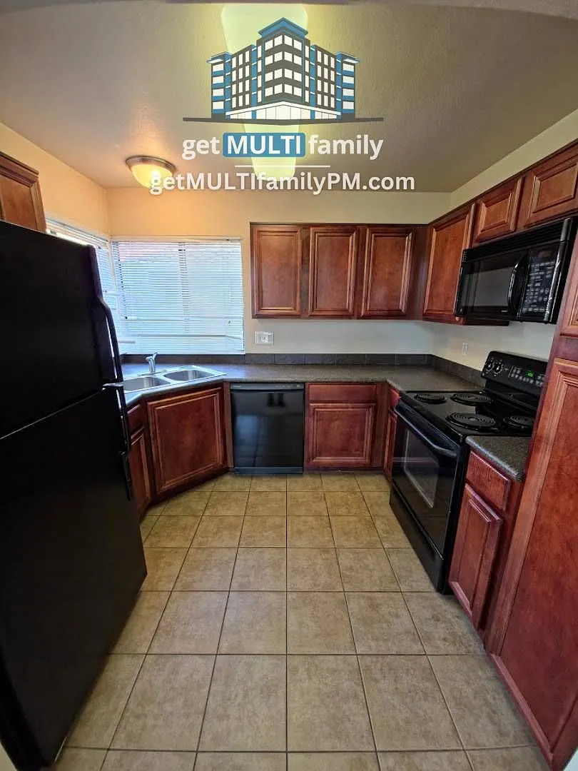 2 bed, 2.0 bath, 1376 sqft, $1,595 — Photo 1