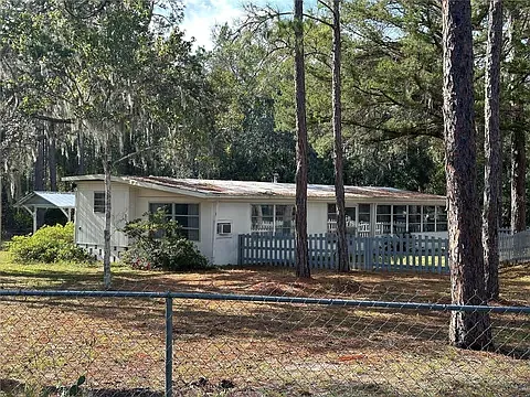 5900 S Oakridge Dr Photo 1
