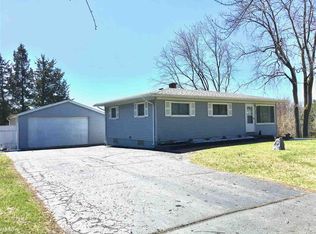 765 Amberwood St, Auburn Hills, MI