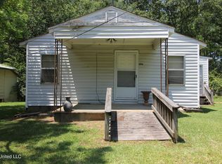 606 9th Ave NW, Magee, MS 39111