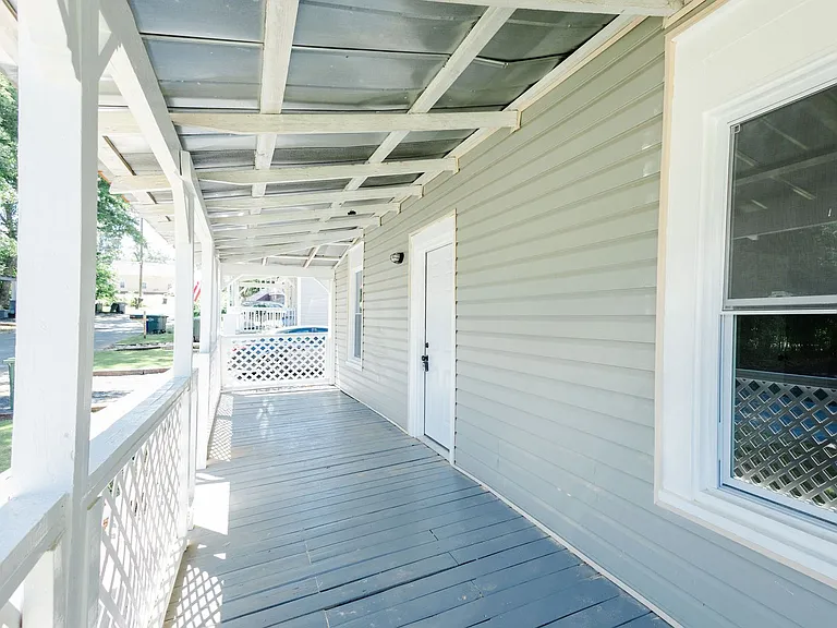 732 Williams St — Photo 5