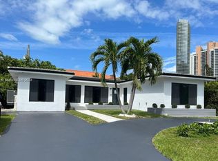 241 186th St, Sunny Isles Beach, FL 33160