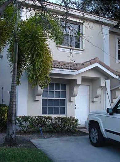 1st image of 719 SW 122nd Ave