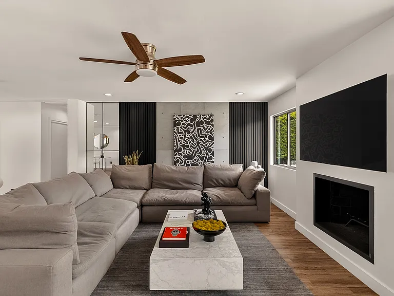 6401 E Camino Santo — Photo 29