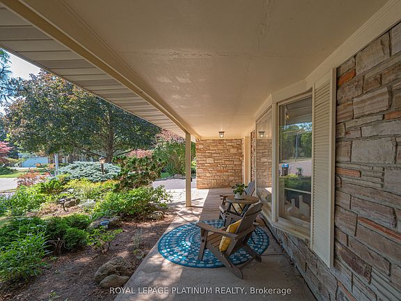 4th image of 47 Parkview Pl