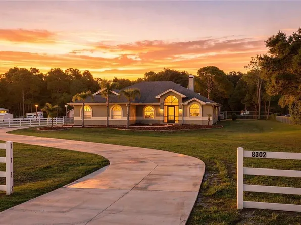 8302 WEST DRIVE, WESLEY CHAPEL, FL 33544