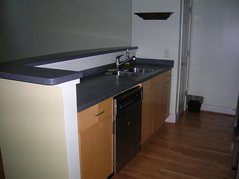 790 N Ave NE #106 — Photo 86