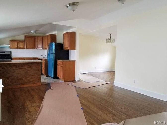 1st image of 63 Glendale Pl