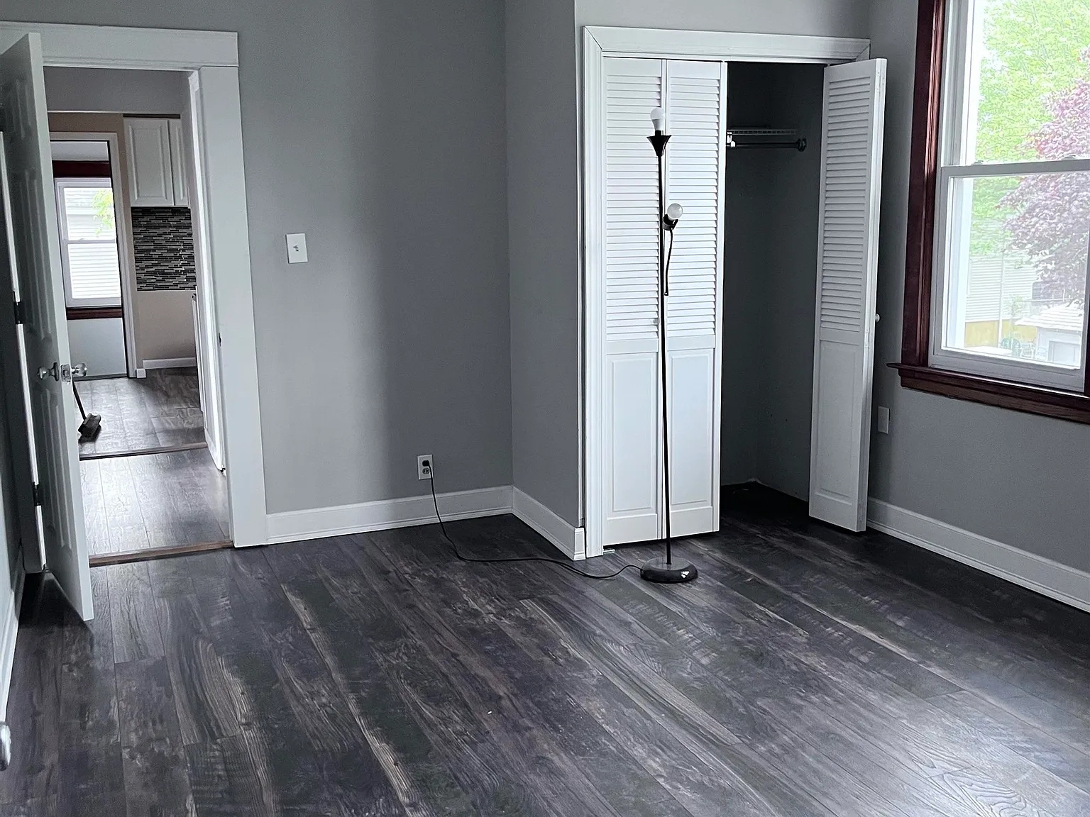 2 bed, 1.0 bath, $2,500 — Photo 4