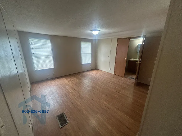 507 Hickory St — Photo 4