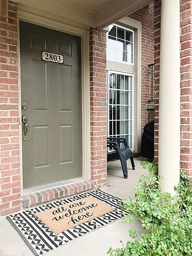 2803 Barclay Way Photo 1