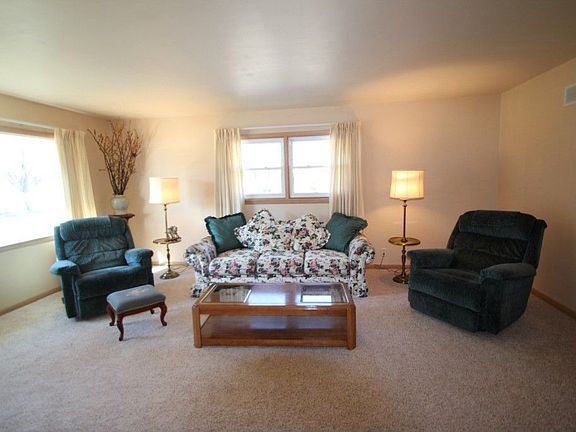 Spacious Living Room