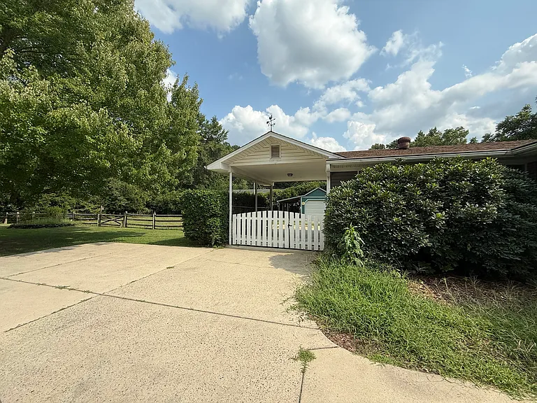 2038 Odell School Rd — Photo 6