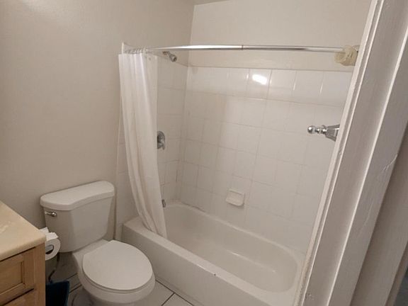 5th image of 1887 Pine Hollow Cir