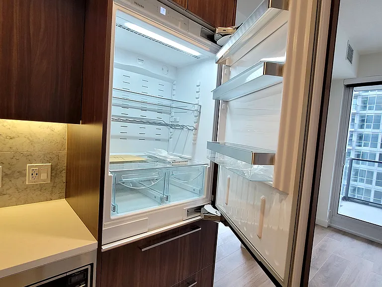 95 McMahon Dr #2905 — Photo 6