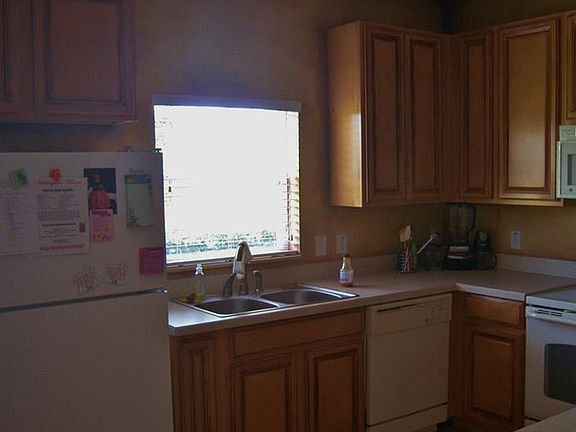 2nd image of 484 Scarlatti Ct