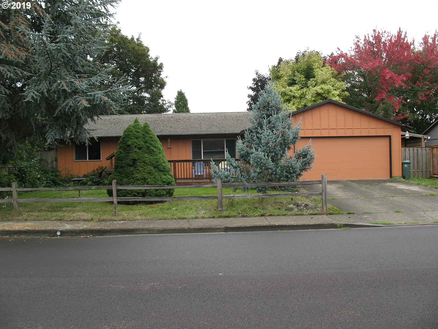 850 NE Josephine St photo 1
